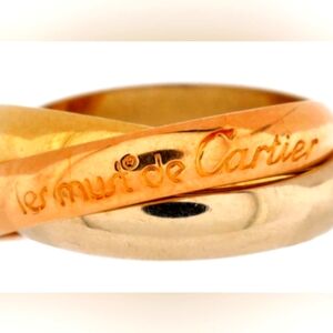 Change of Season&streamlining closet!Make offers on Summer stuff & 20%off Bundle